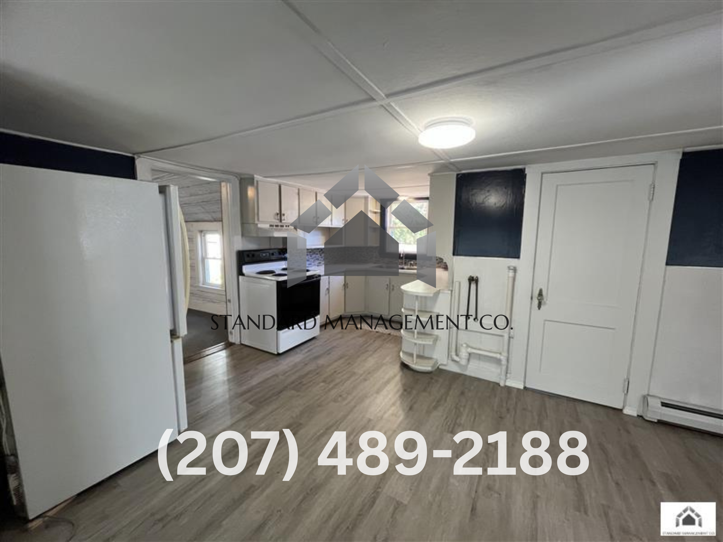 Waterville Apartment: 6 Squire St