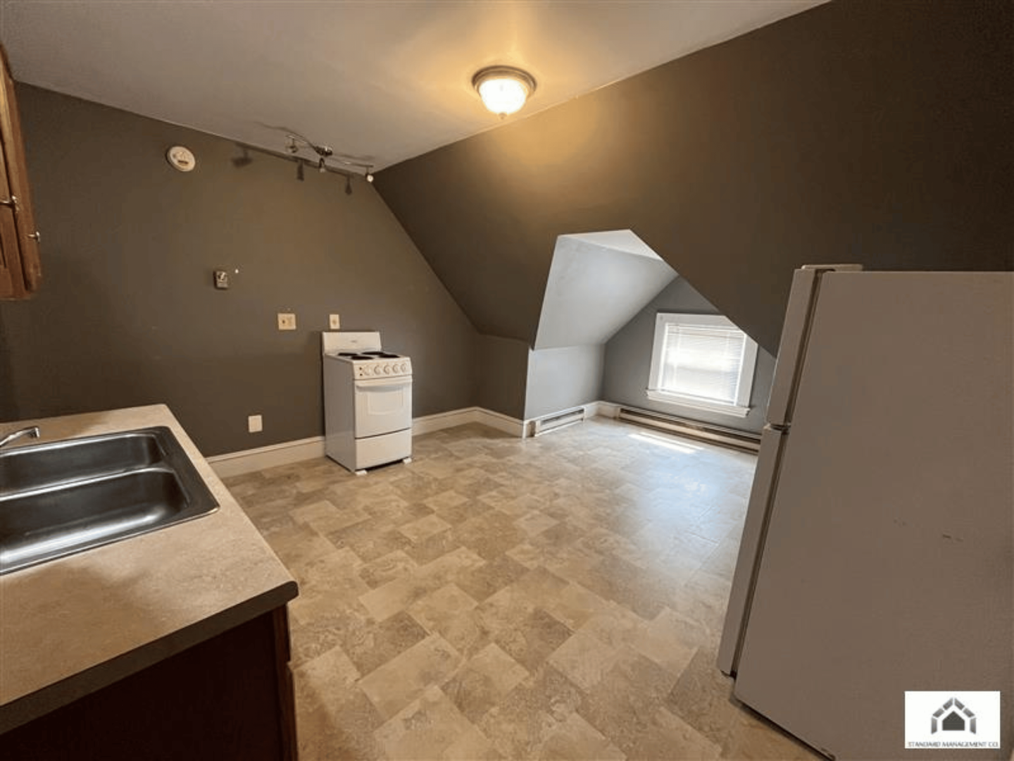 Waterville Apartment: 16 west street
