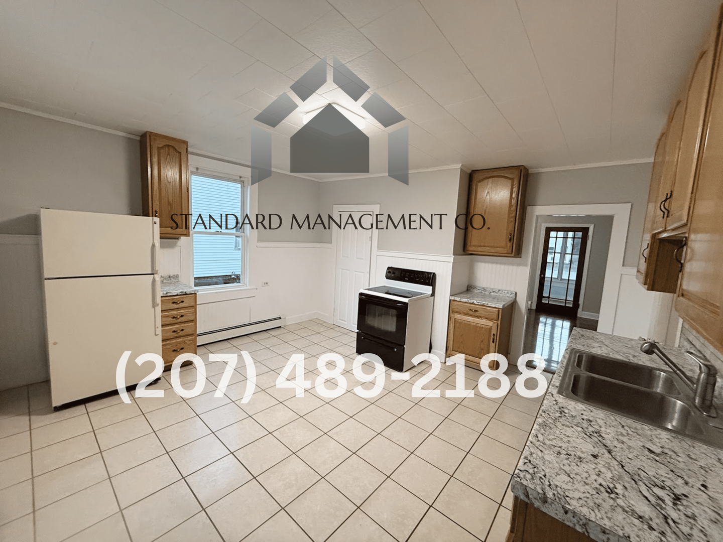 Winslow Apartment: 8 monument Ave
