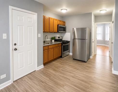 Bright & Spacious First-Floor 1-Bedroom Residence- heat included – photo 1