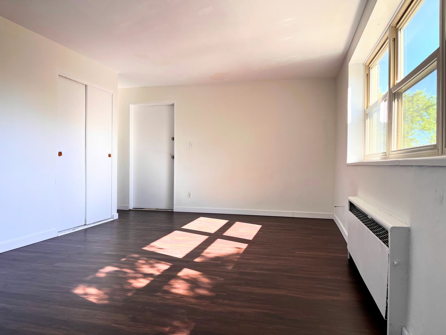 Buffalo Apartment: 1998 Delaware Avenue