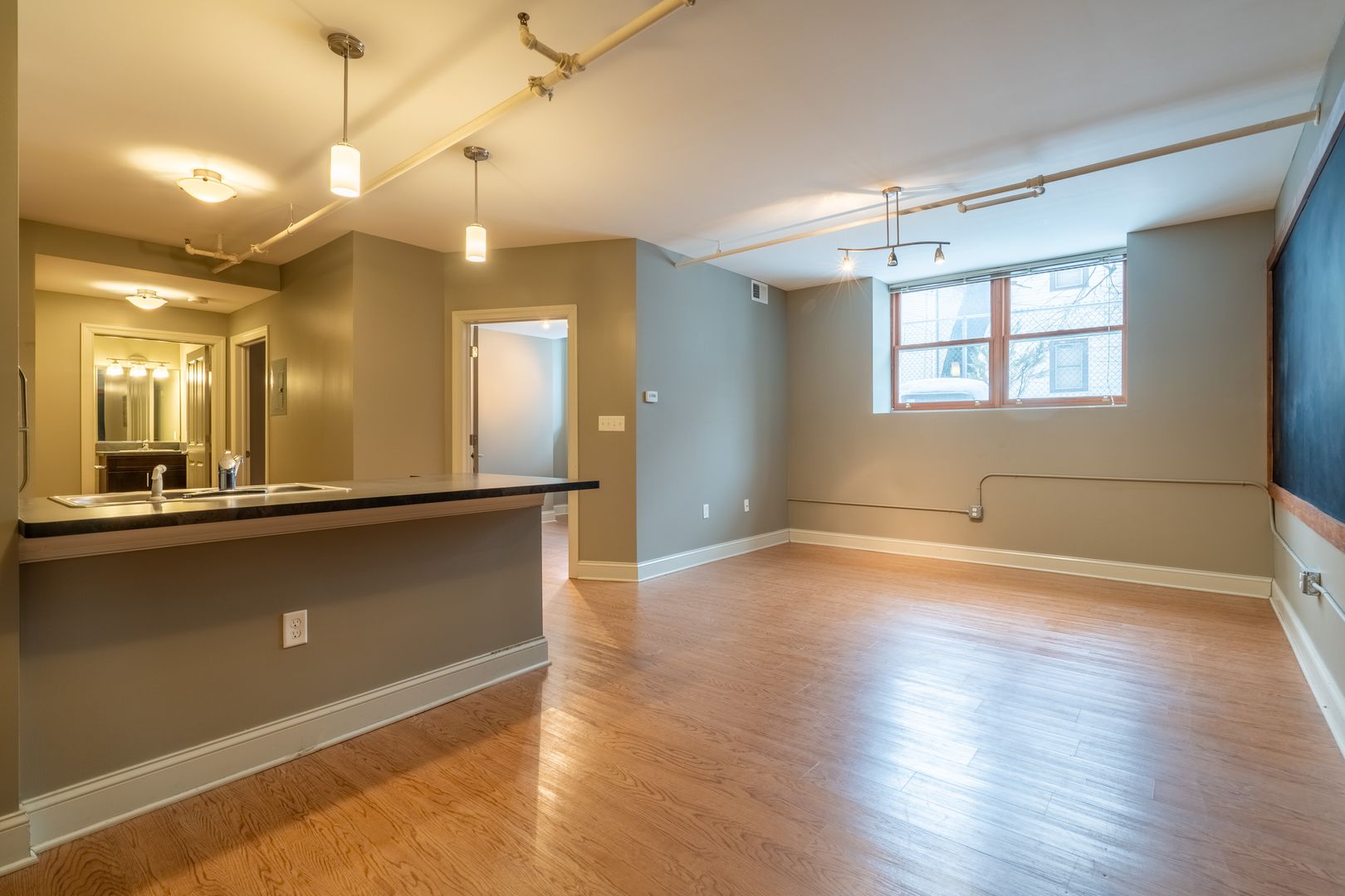 Buffalo Apartment: 17 Mineral Springs Road