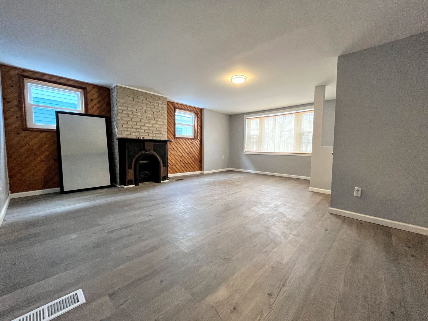 Buffalo Apartment: 159 Dearborn Street