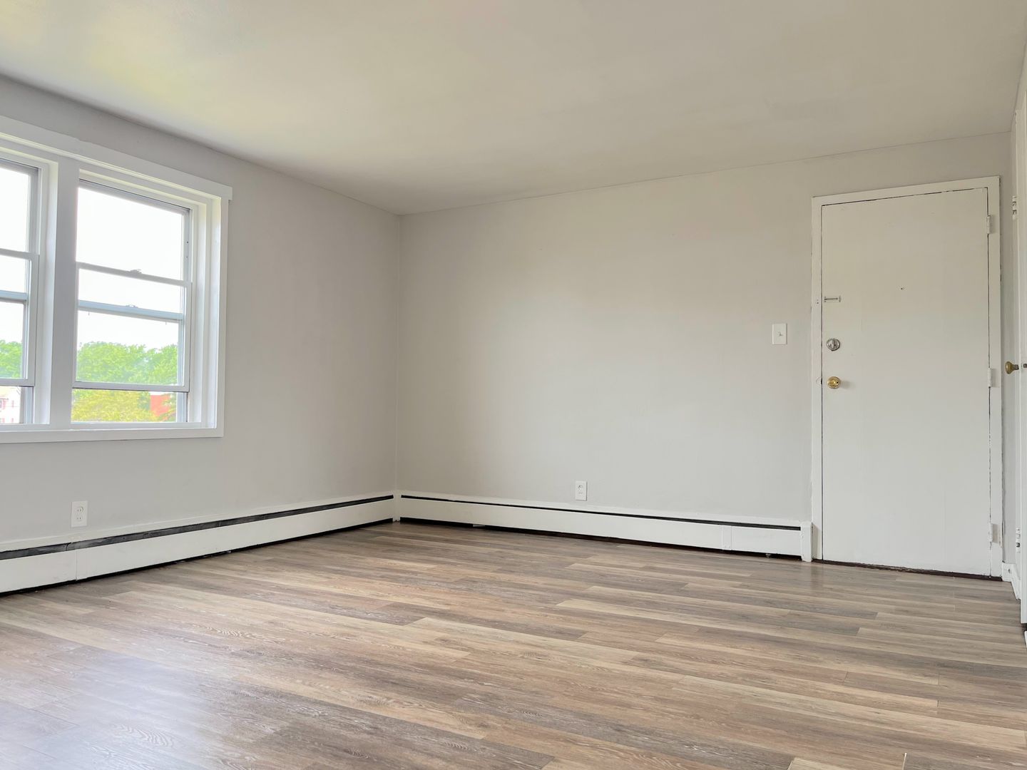 Cheektowaga Apartment: 39 Linda Drive