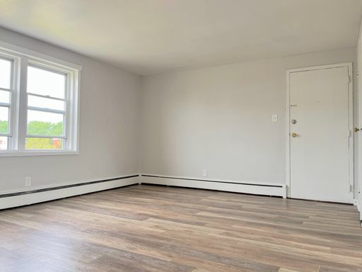 2 Bedroom Apartment Available in Cheektowaga - Close to Union Road