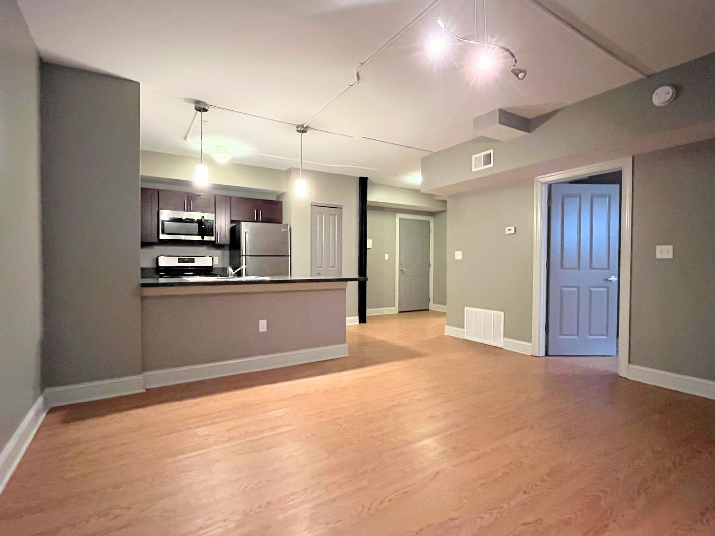 Buffalo Apartment: 17 Mineral Springs Road