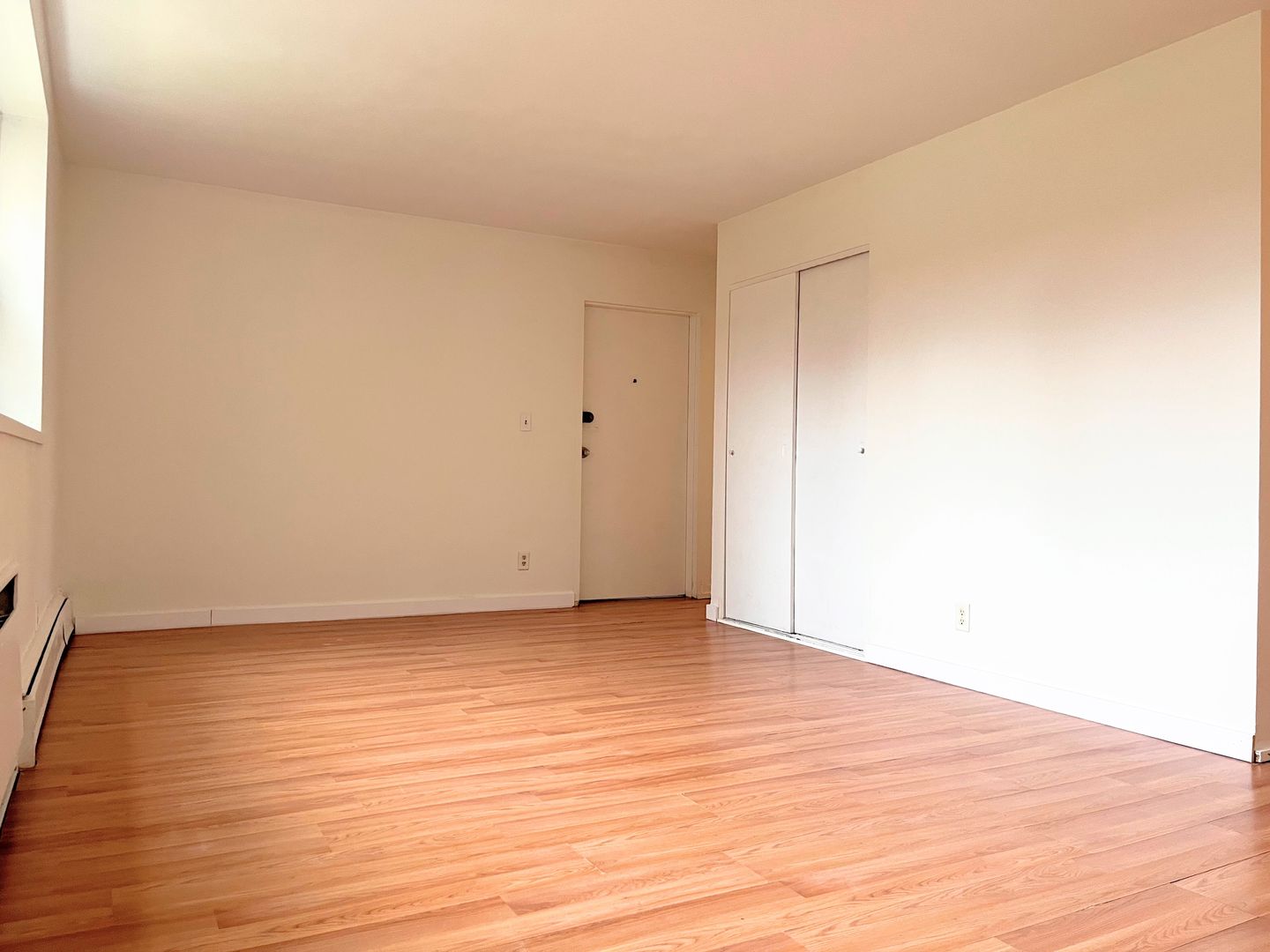 Buffalo Apartment: 1966 Delaware Avenue