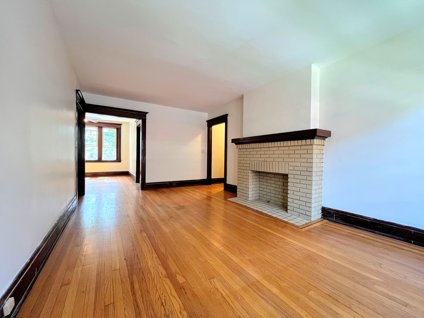 Buffalo Apartment: 196 Crescent Avenue - 13