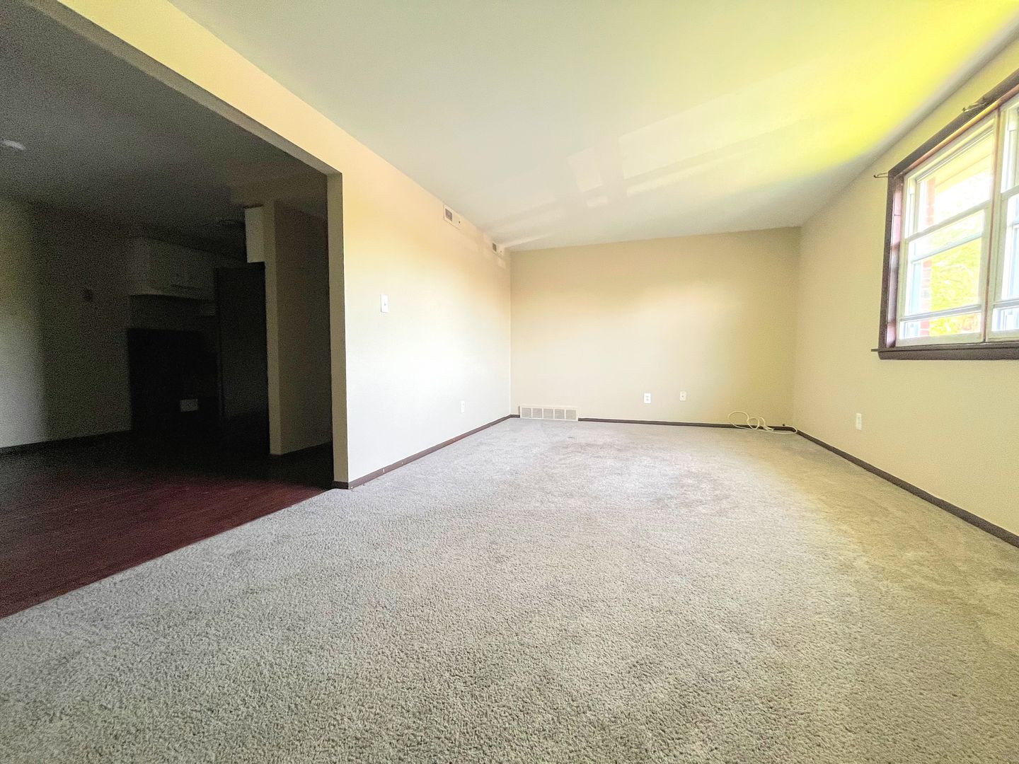 Buffalo Apartment: 578 Taunton Place