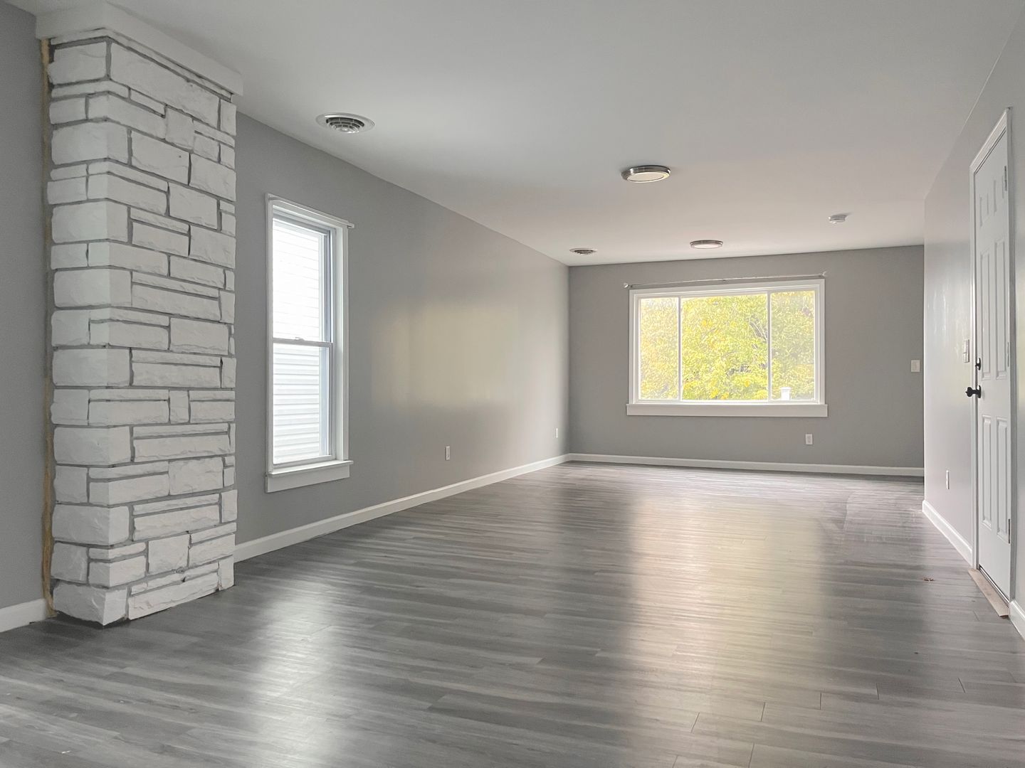 Buffalo Apartment: 1025 West Avenue