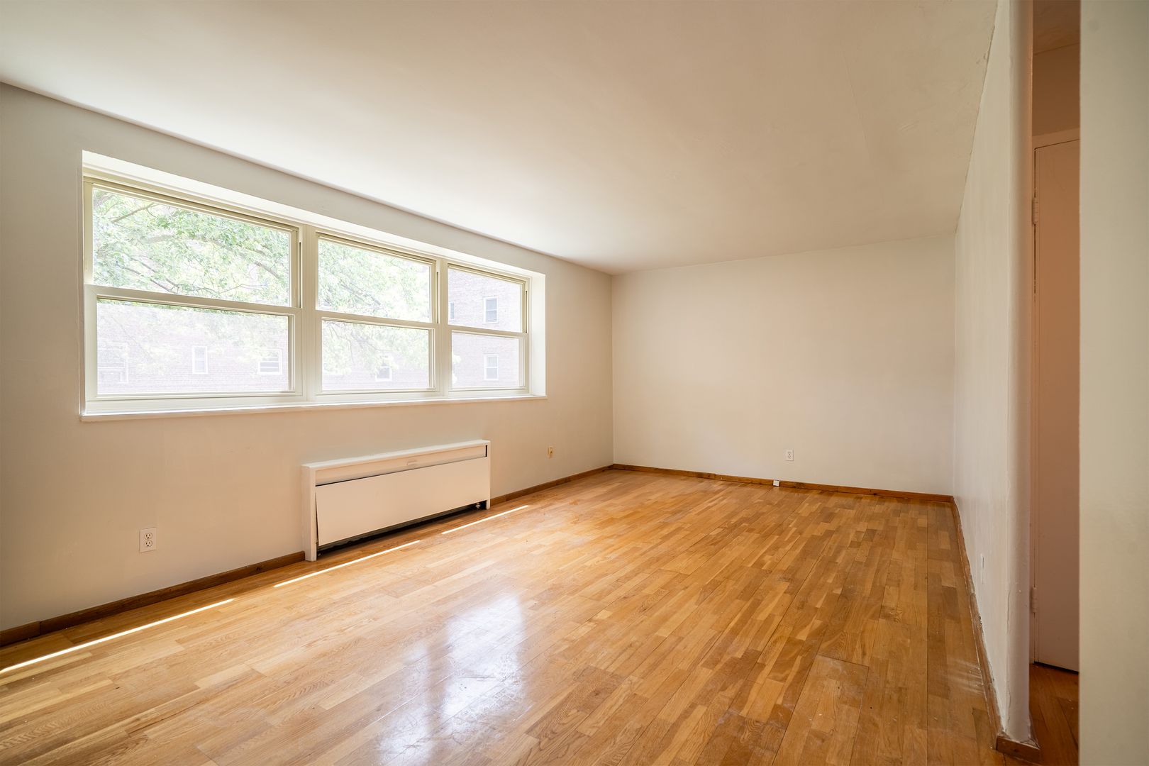 Buffalo Apartment: 2014 Delaware Avenue