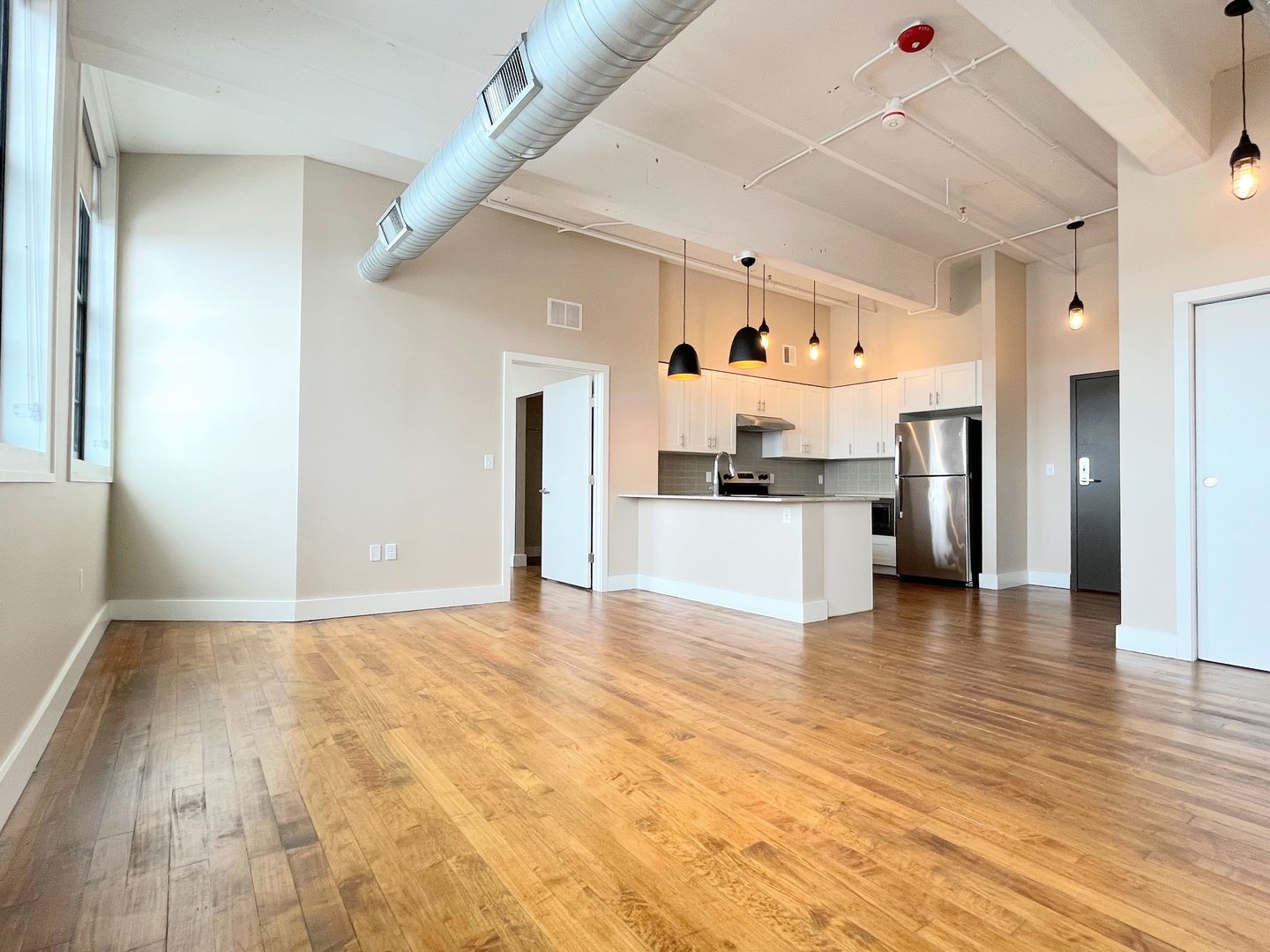 Buffalo Apartment: 2075 Kenmore Avenue