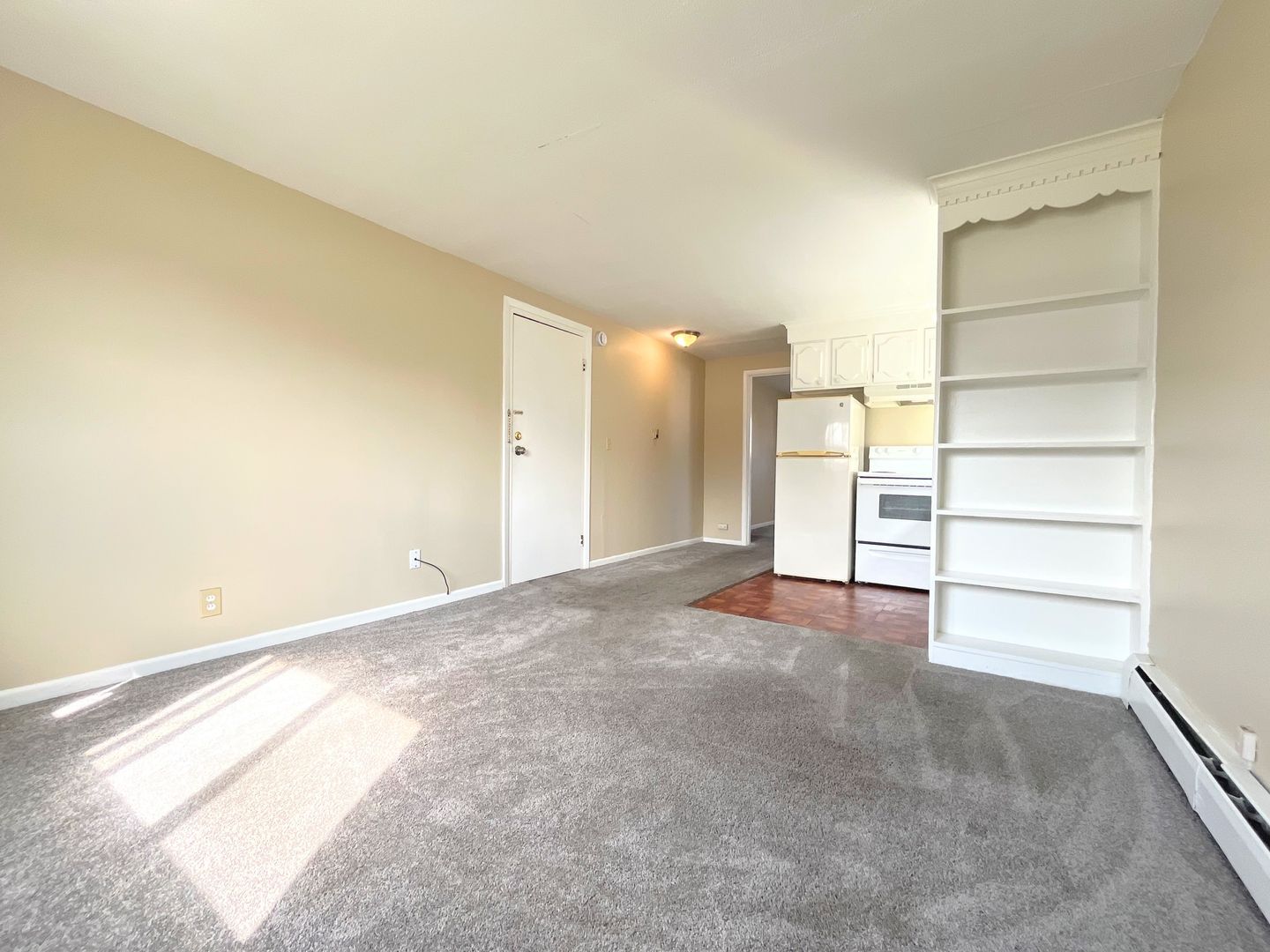Tonawanda Apartment: 2662 Sheridan Drive