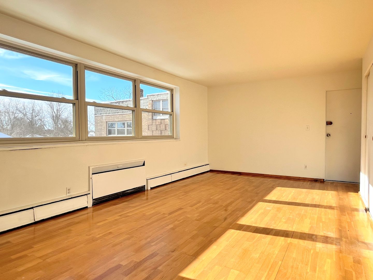 Buffalo Apartment: 1958 Delaware Avenue
