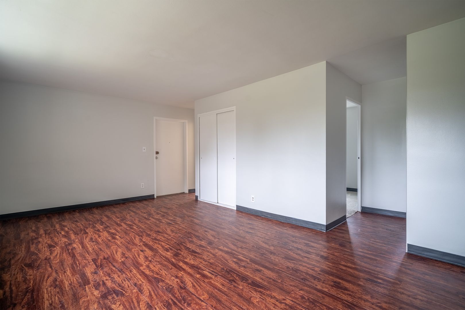 Buffalo Apartment: 2002 Delaware Avenue