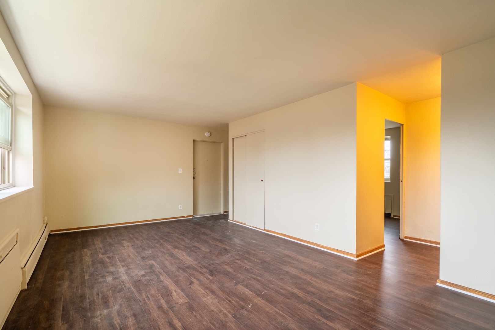 Buffalo Apartment: 1966 Delaware Avenue