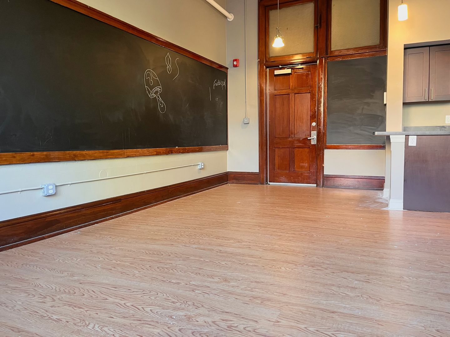 Buffalo Apartment: 17 Mineral Springs Road