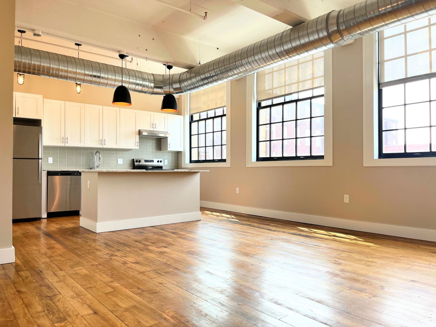 Buffalo Apartment: 2075 Kenmore Avenue