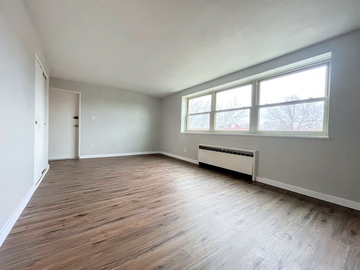 Buffalo Apartment: 2022 Delaware Avenue