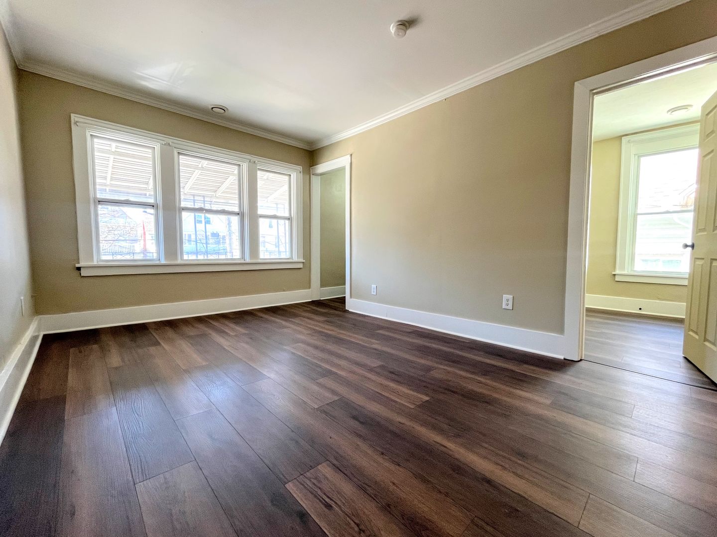 Buffalo Apartment: 501 Plymouth Avenue