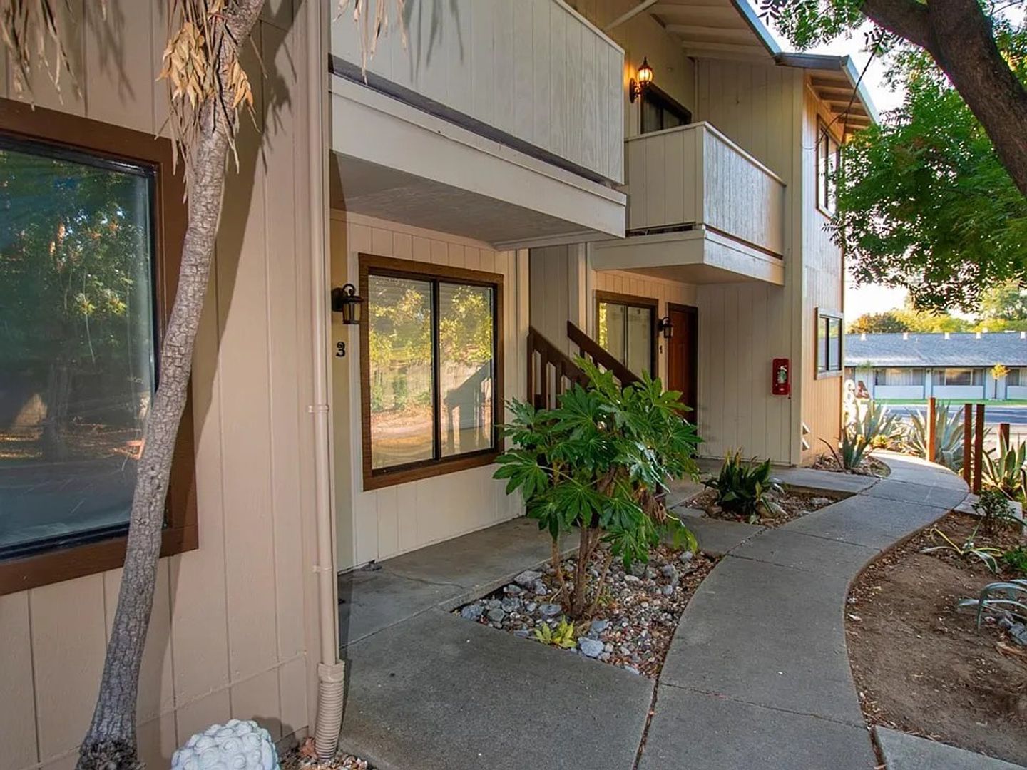 Sacramento Apartment: 4835 Orange Grove Avenue