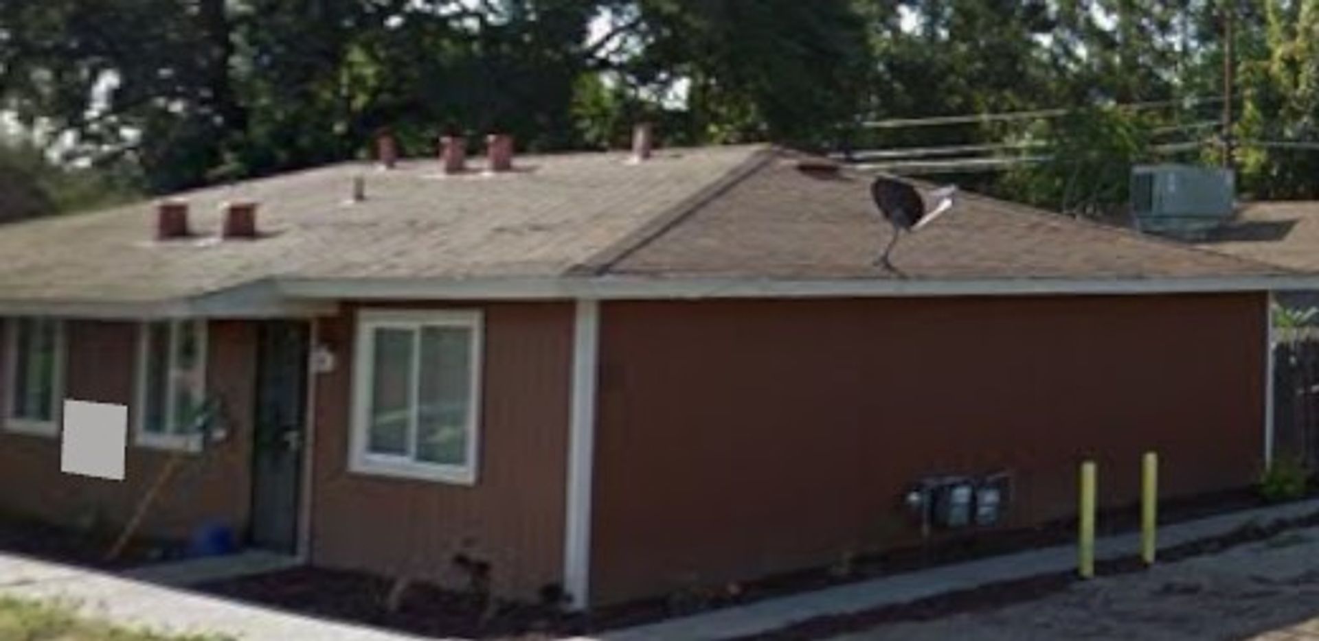 Modesto House: 627 Leon Ave.