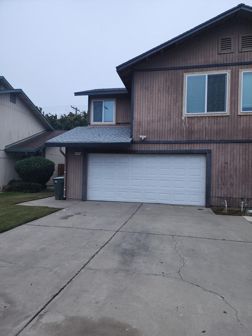 Ceres Multiplex: 1953-1955 Glen Ridge Drive