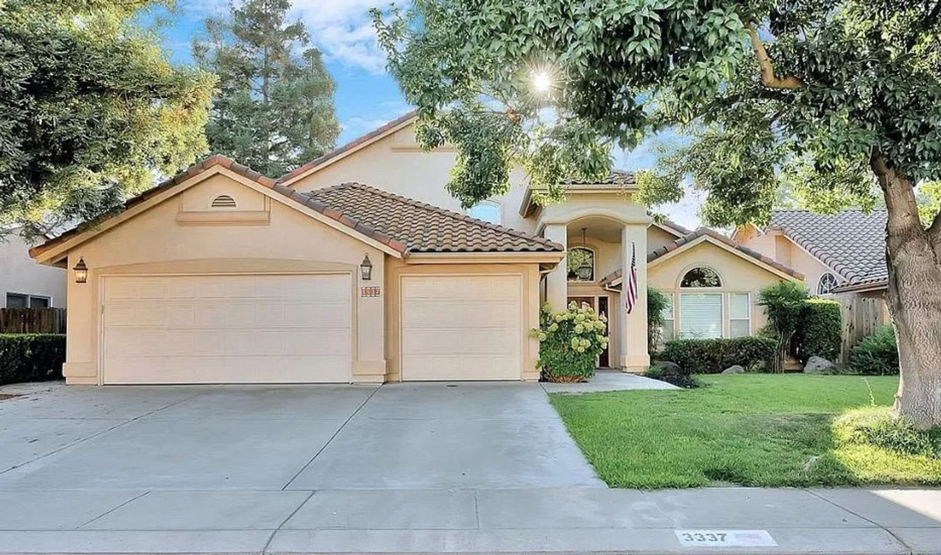 Modesto House: 3337 Lakens Harbor