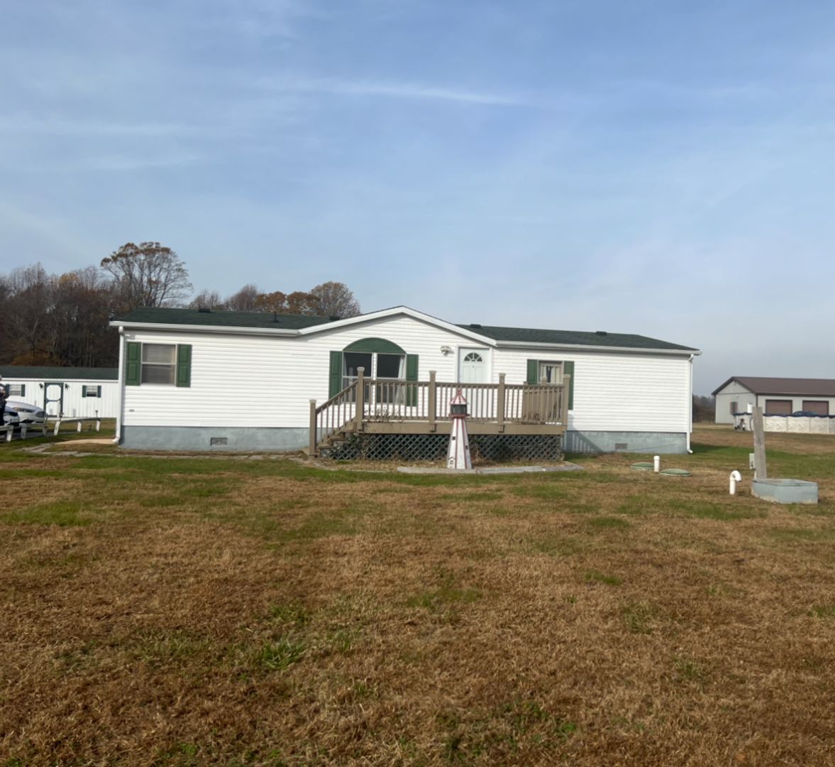 Milford House: 5738 Big Stone Beach Rd