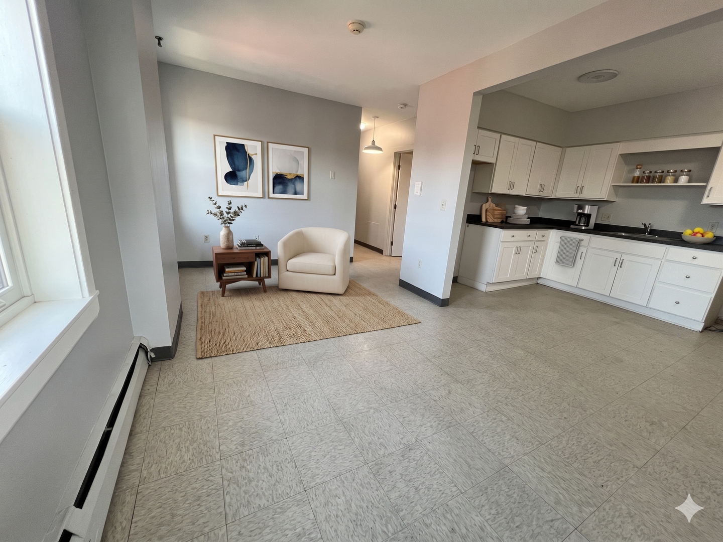 Hartford Apartment: 195 Affleck St