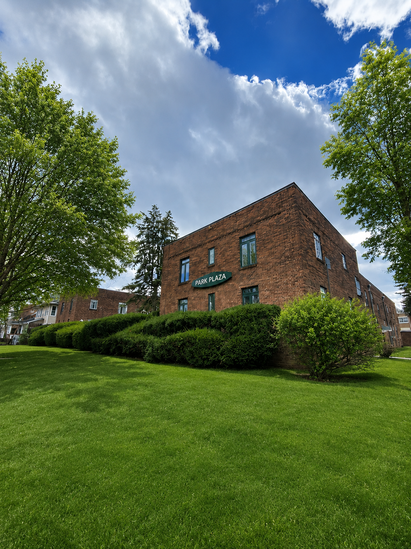 Columbus Apartment: 1505-1515 Franklin Park S