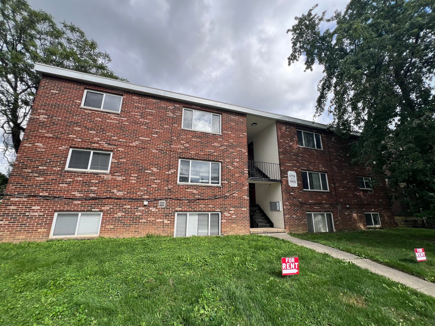 Columbus Apartment: 1778-1800 N 4th St
