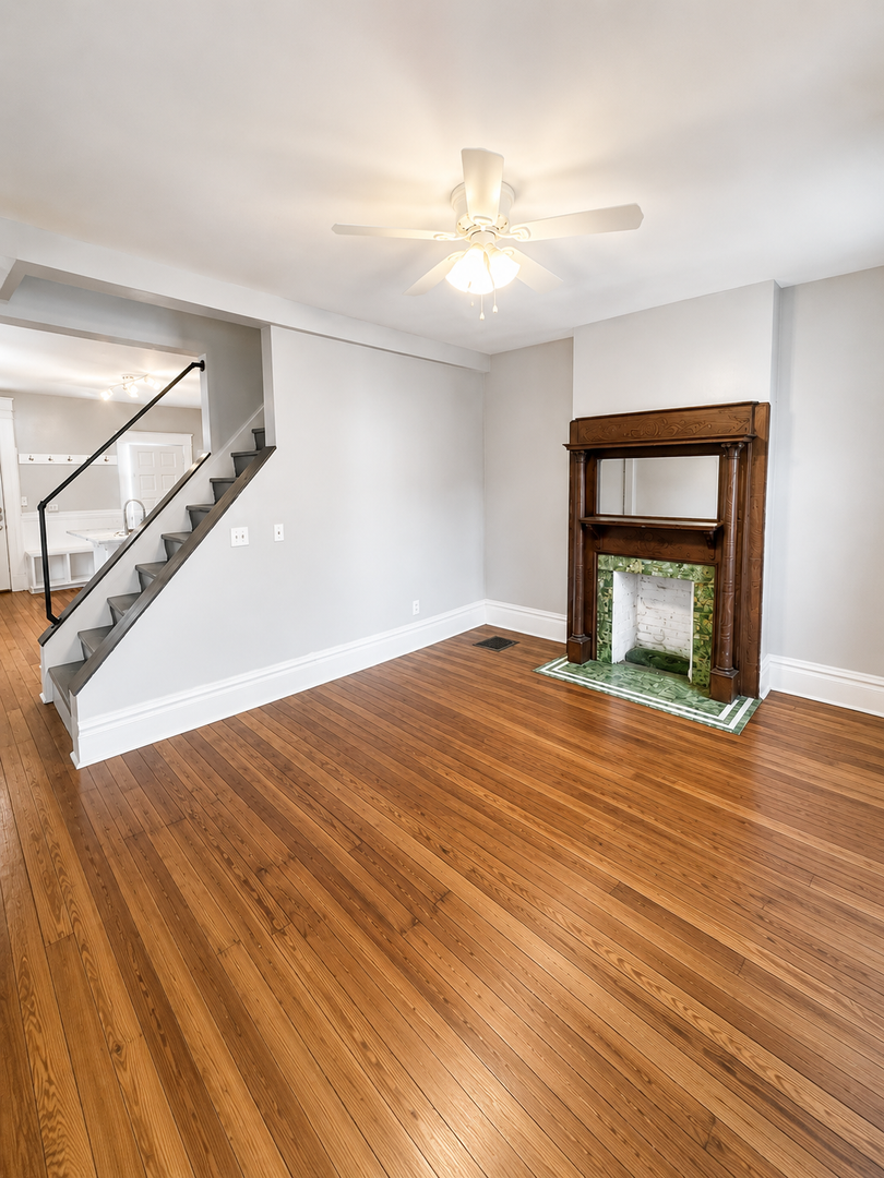 Columbus Apartment: 390 E Whittier St