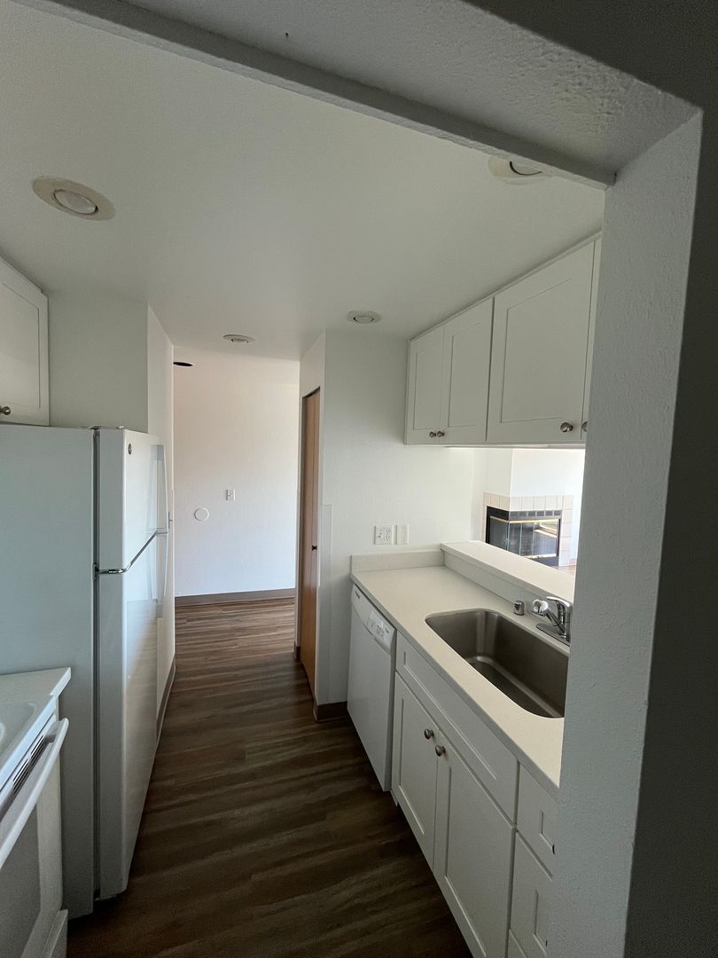 WINCHESTER APTS. 16 of 16