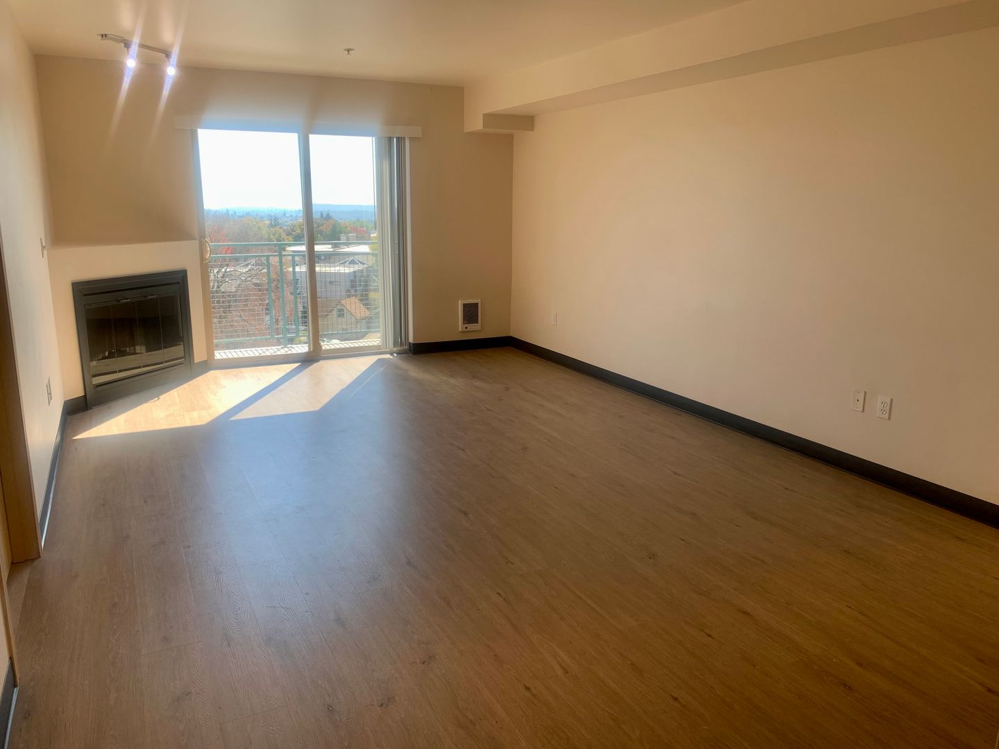 1700 MADISON APTS. 14 of 19