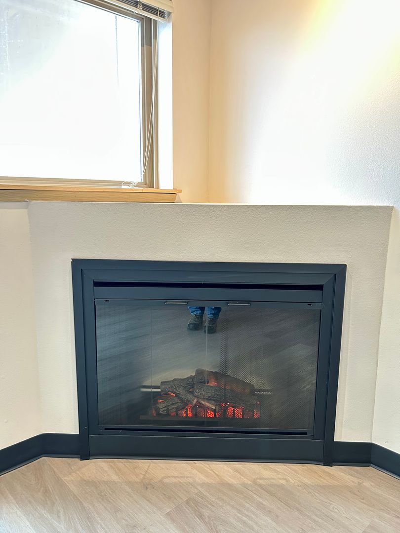 1700 MADISON APTS. 3 of 12