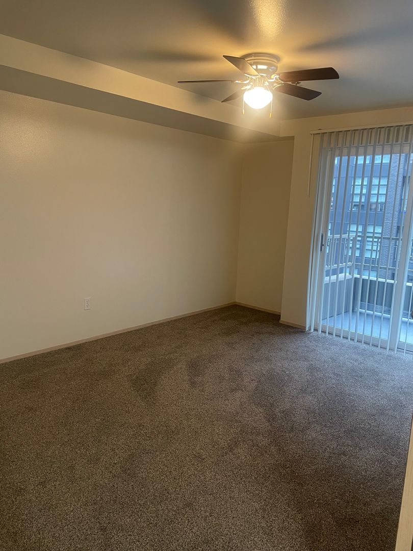 Seattle Apartment: 200 Roy Street