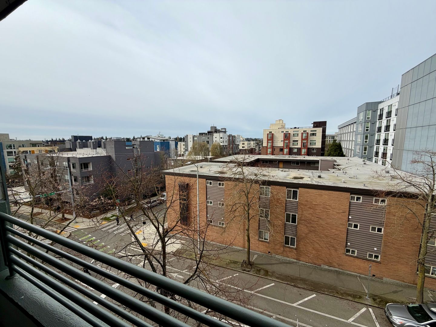 Seattle Apartment: 6700 Roosevelt Way NE