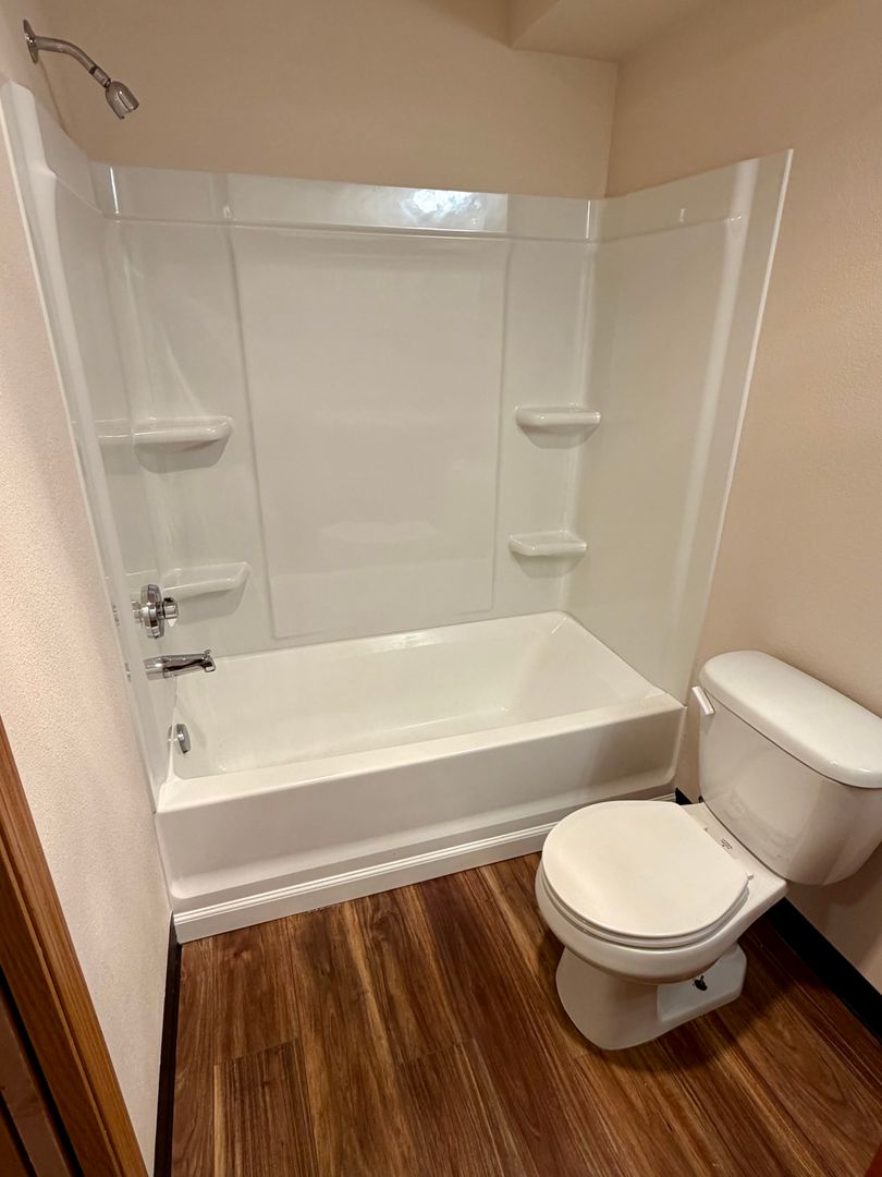1700 MADISON APTS. 9 of 22
