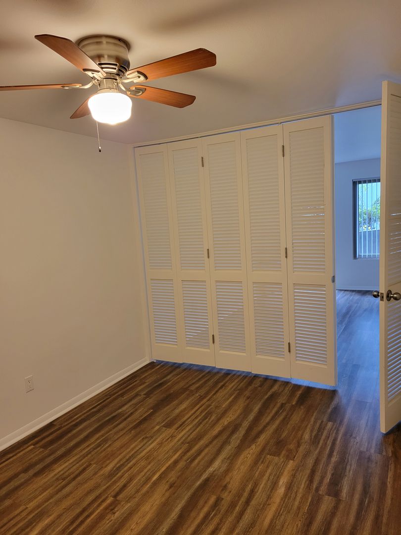 Seattle Apartment: 1700 15th Ave.