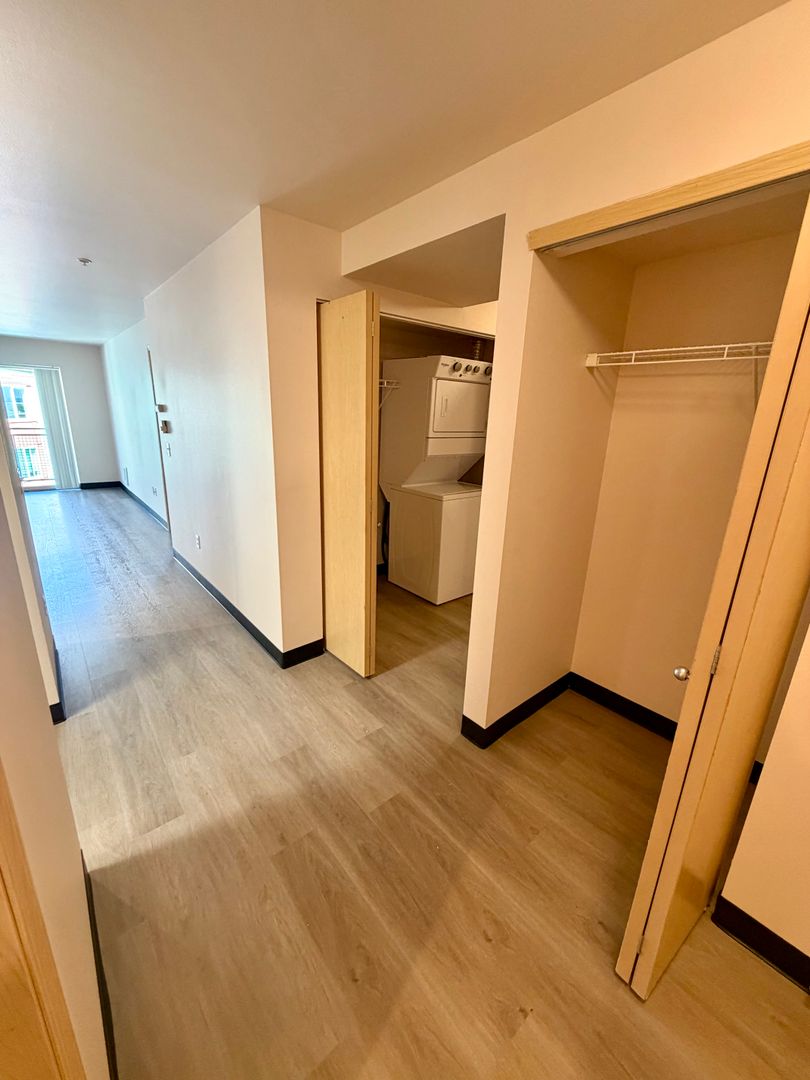 1700 MADISON APTS. 13 of 23