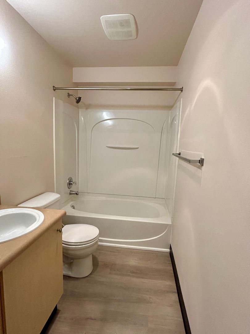 1700 MADISON APTS. 11 of 12