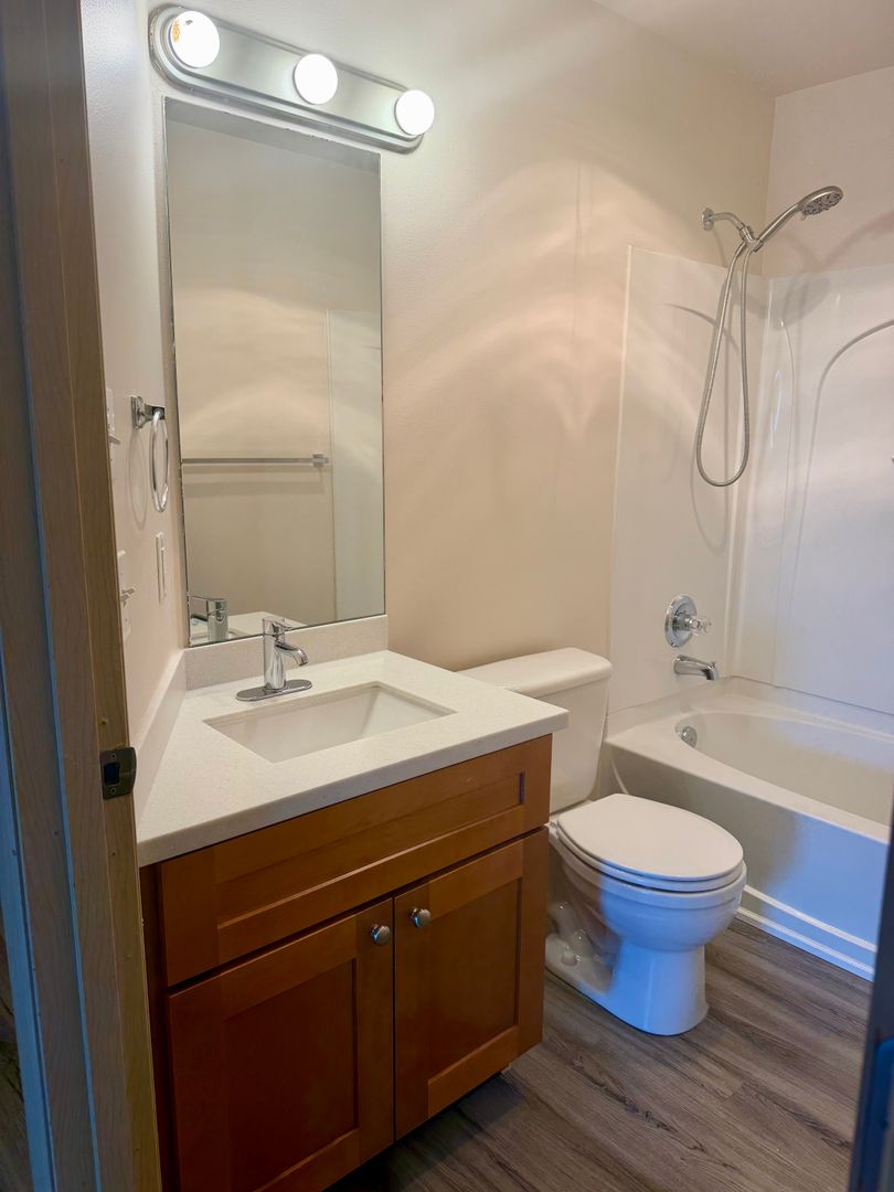 1700 MADISON APTS. 22 of 26