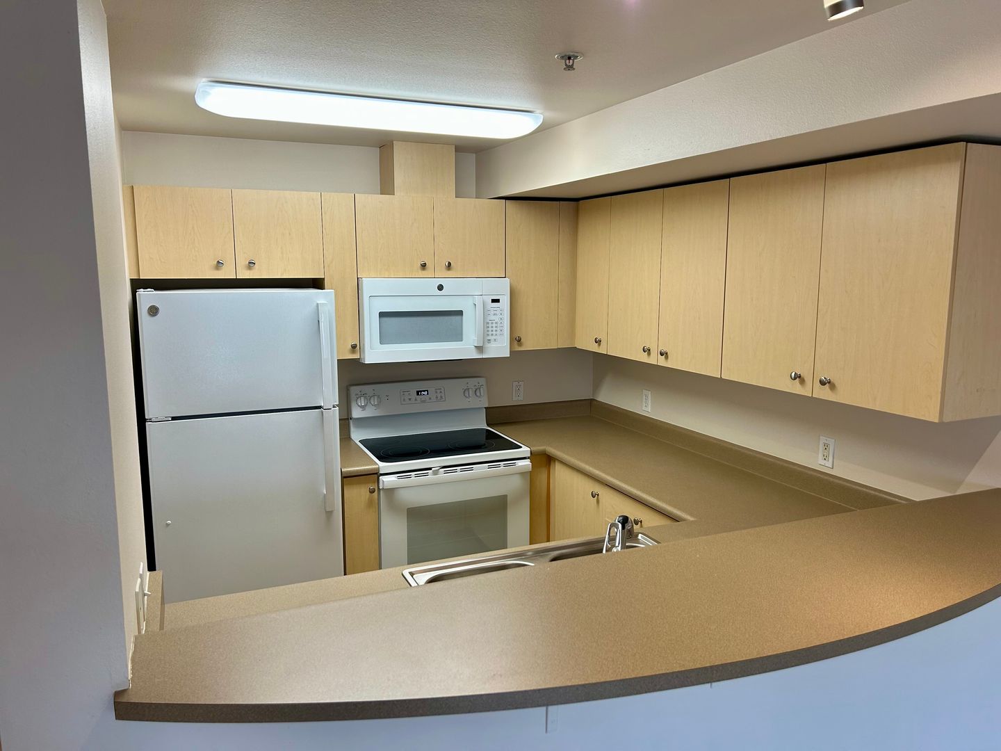 1700 MADISON APTS. 9 of 12