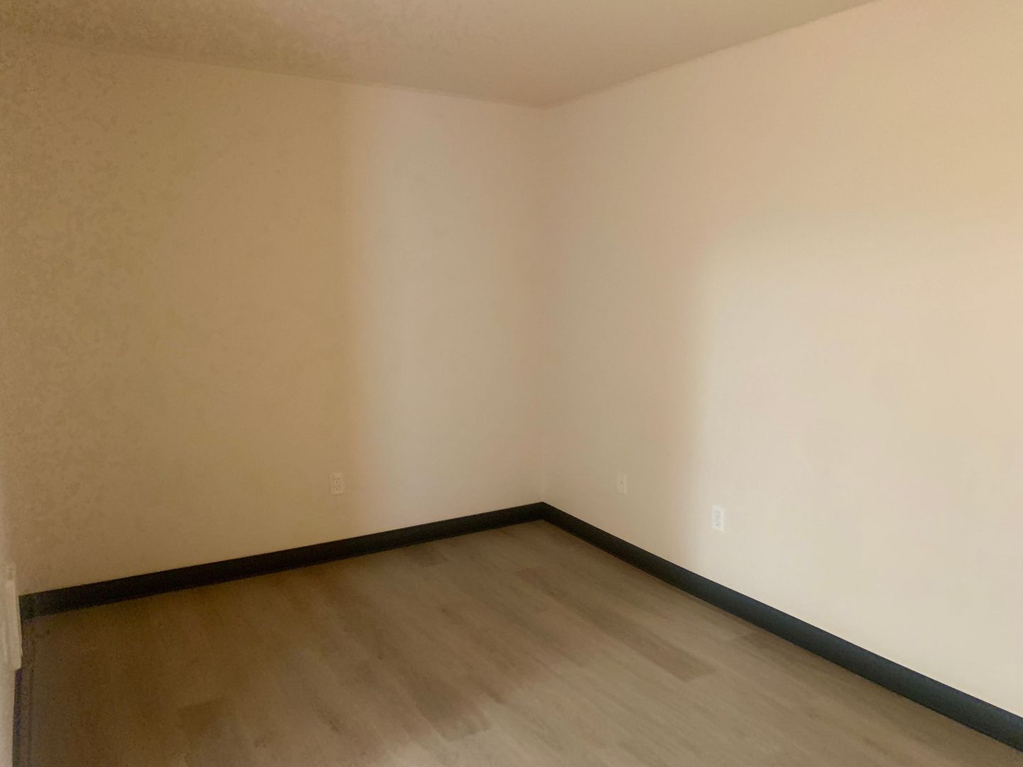 1700 MADISON APTS. 8 of 19