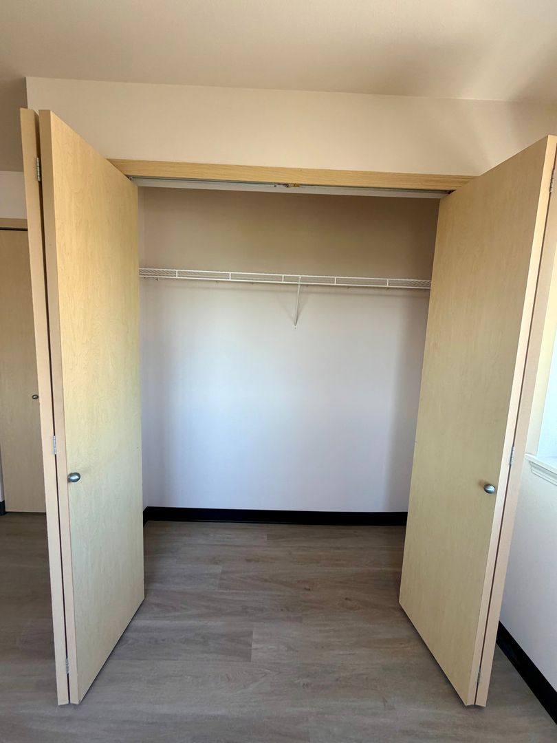 1700 MADISON APTS. 19 of 23