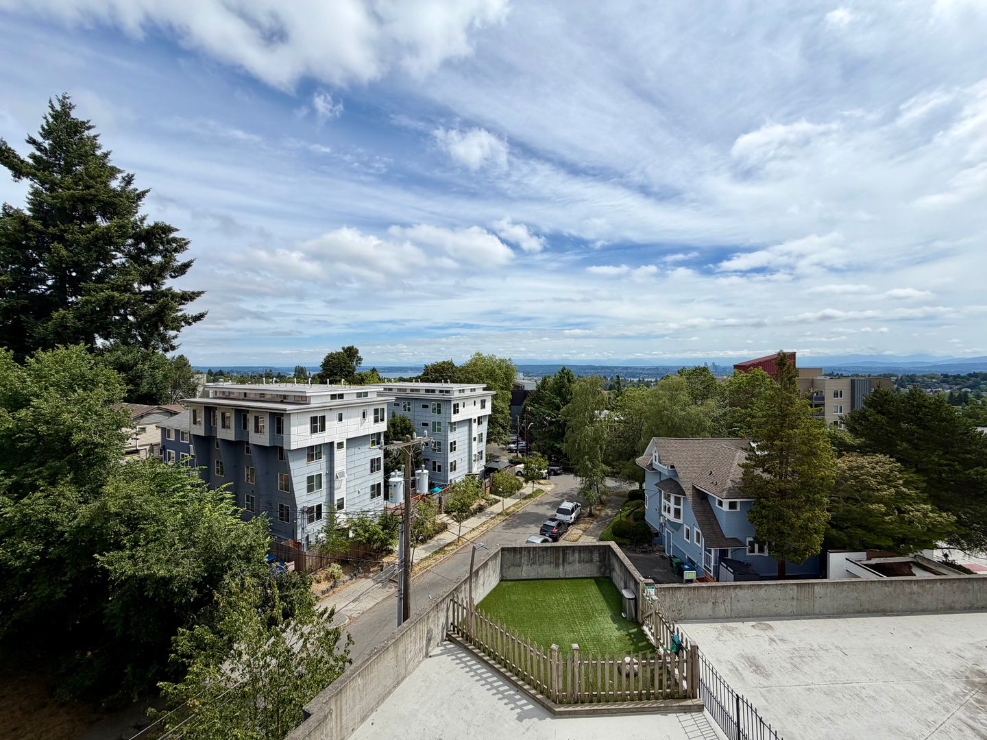 Seattle Apartment: 1700 E. Madison St