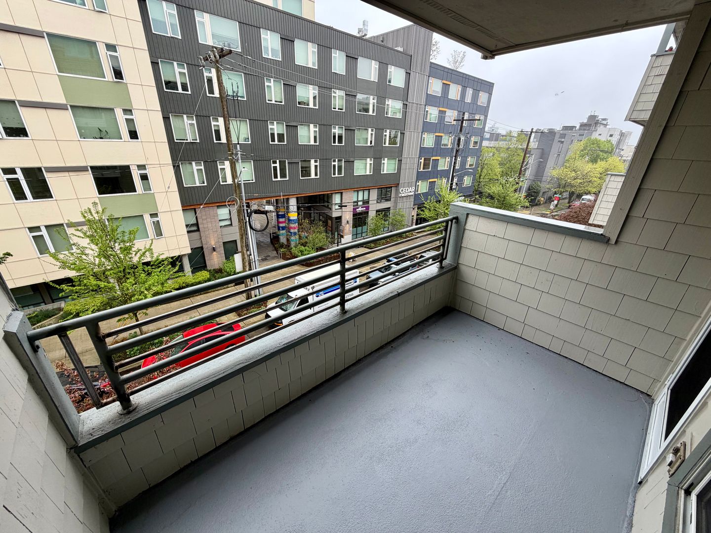 Seattle Apartment: 6700 Roosevelt Way NE