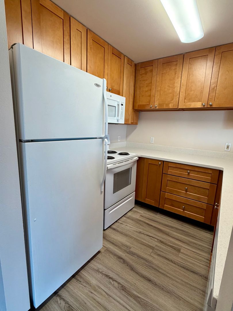 1700 MADISON APTS. 25 of 26