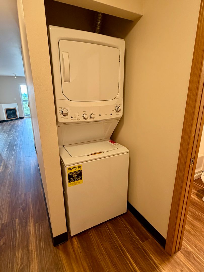 Laundry room at 1700 MADISON APTS. (2 of 3)